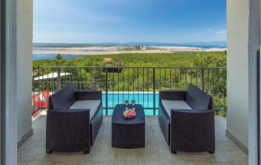 Villa Aqua